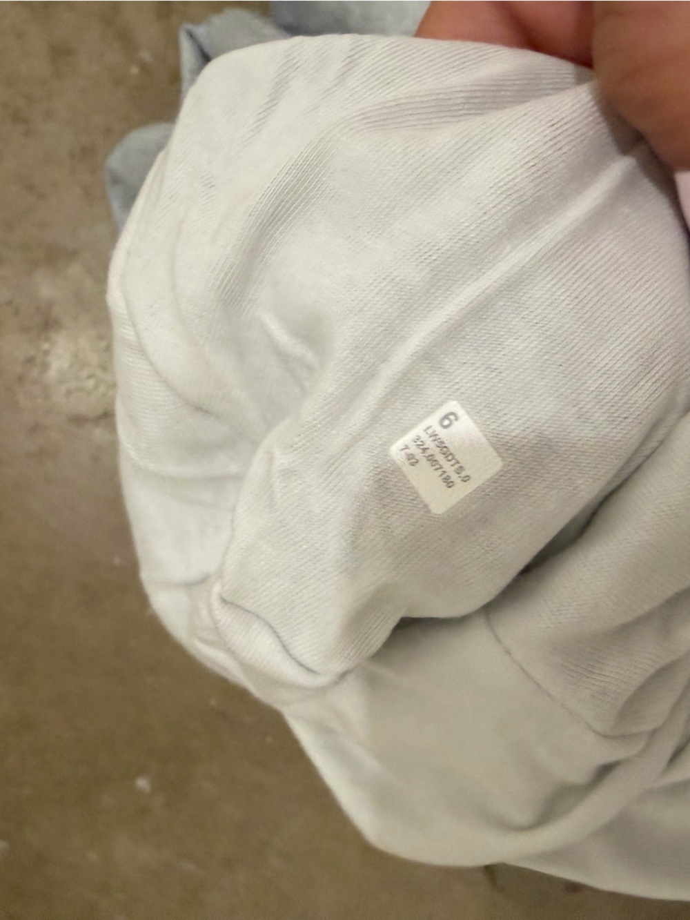 Lululemon Soft Jersey Straight-Leg Mid-Rise Pant *Short - Picture 3 of 3